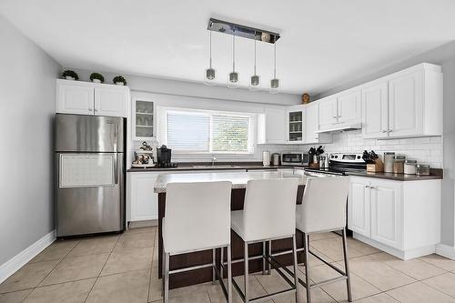 418 Upper Kenilworth Avenue, Hamilton, ON - Indoor Photo Showing Kitchen