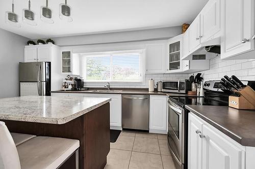 418 Upper Kenilworth Avenue, Hamilton, ON - Indoor Photo Showing Kitchen With Upgraded Kitchen