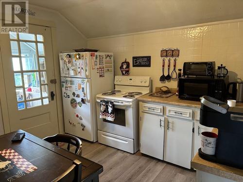 311 North St, Sault Ste. Marie, ON - Indoor Photo Showing Kitchen