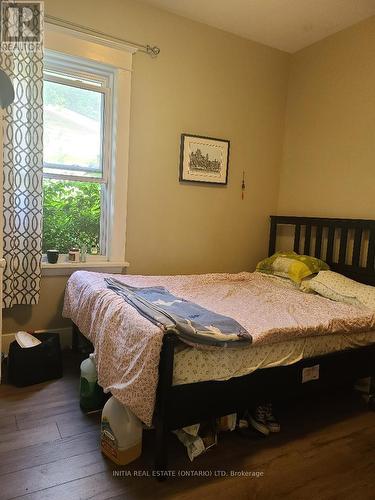 414 Ashland Avenue N, London, ON - Indoor Photo Showing Bedroom