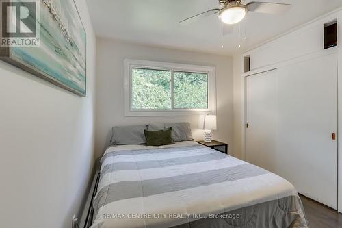 930 Eagle Crescent, London, ON - Indoor Photo Showing Bedroom