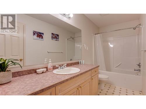 270 Monashee Road Unit# 1 Lot# 1, Vernon, BC - Indoor Photo Showing Bathroom