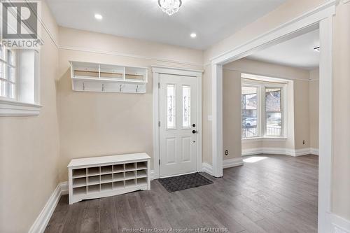 215 Curry Avenue, Windsor, ON - Indoor Photo Showing Other Room