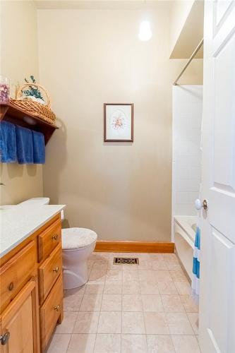 214 Bay Street S|Unit #3, Hamilton, ON - Indoor Photo Showing Bathroom