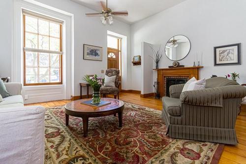 214 Bay Street S, Hamilton, ON - Indoor Photo Showing Living Room