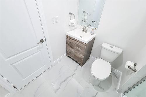 55 Alexsia Court, Hamilton, ON - Indoor Photo Showing Bathroom