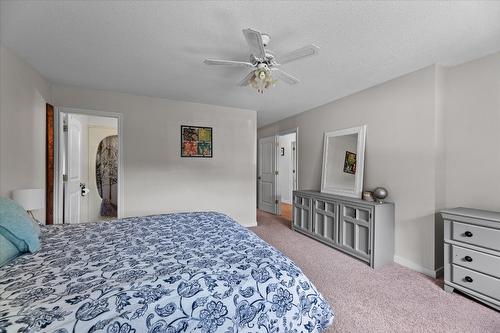 3220 Sagebrush Court, West Kelowna, BC - Indoor Photo Showing Bedroom