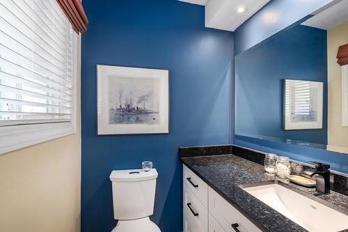 955 Theodora Road, Kelowna, BC - Indoor Photo Showing Bathroom