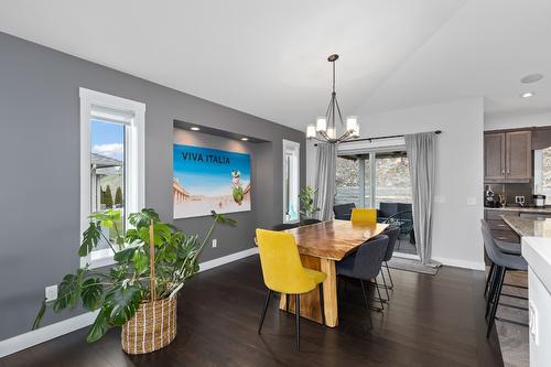 1250 Tanemura Crescent, Kelowna, BC - Indoor Photo Showing Dining Room