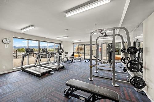 806-485 Groves Avenue, Kelowna, BC - Indoor Photo Showing Gym Room