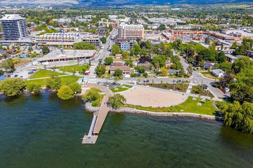 806-485 Groves Avenue, Kelowna, BC - Outdoor With Body Of Water With View