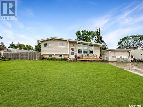 341 31St Street, Battleford, SK - Outdoor With Deck Patio Veranda