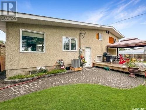 341 31St Street, Battleford, SK - Outdoor With Deck Patio Veranda With Exterior