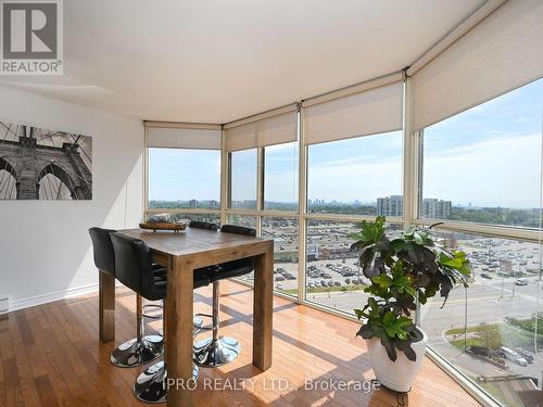 1507 - 1360 Rathburn Road E, Mississauga, ON - Indoor Photo Showing Dining Room