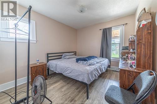 1542 Church, Windsor, ON - Indoor Photo Showing Bedroom