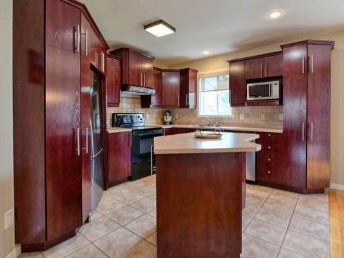 Kitchen - 428 Rue Des Pivoines, Laval (Sainte-Dorothée), QC - Indoor Photo Showing Kitchen