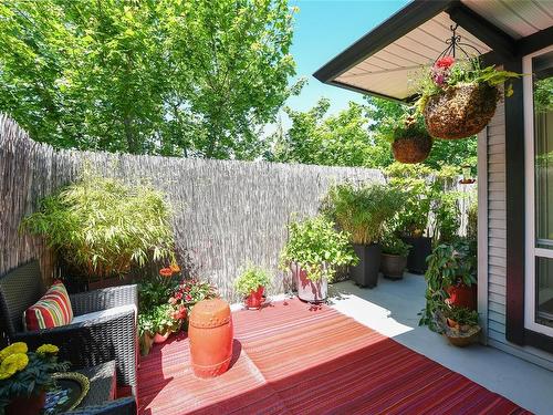 B-751 9Th St, Courtenay, BC - Outdoor With Deck Patio Veranda