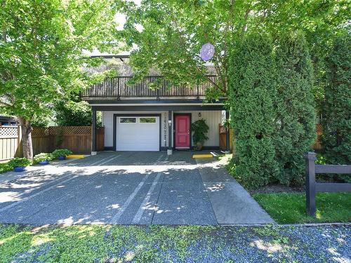 B-751 9Th St, Courtenay, BC - Outdoor With Deck Patio Veranda