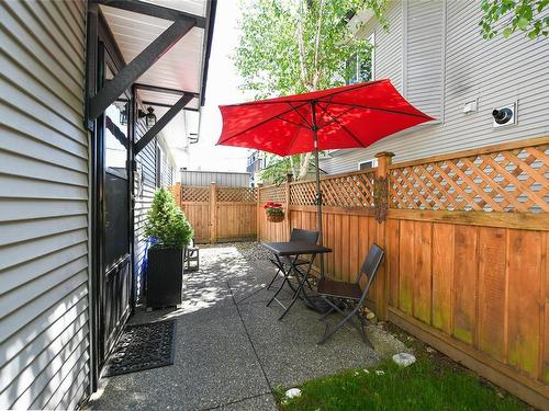 B-751 9Th St, Courtenay, BC - Outdoor With Deck Patio Veranda With Exterior