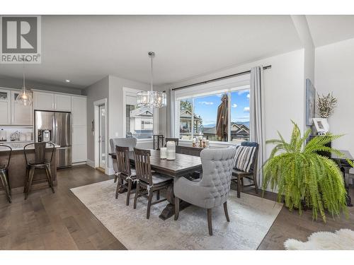 405 Prestwick Street, Kelowna, BC - Indoor Photo Showing Dining Room