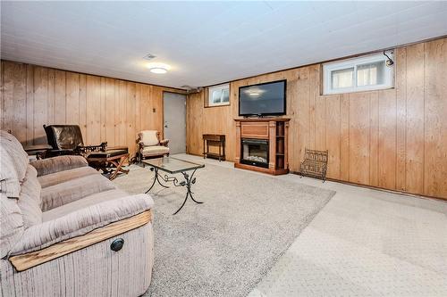 1246 Homewood Drive, Burlington, ON - Indoor Photo Showing Basement