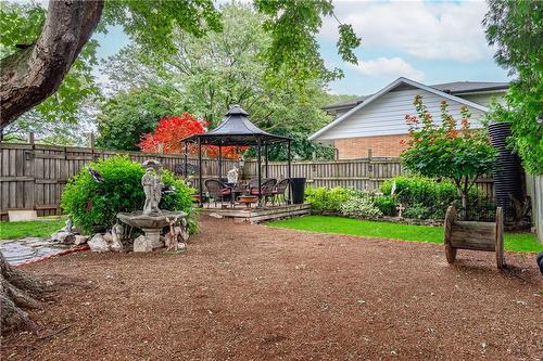 1246 Homewood Drive, Burlington, ON - Outdoor With Backyard