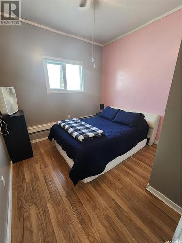 12 8Th Street Ne, Weyburn, SK - Indoor Photo Showing Bedroom