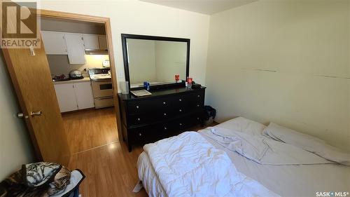 12 8Th Street Ne, Weyburn, SK - Indoor Photo Showing Bedroom