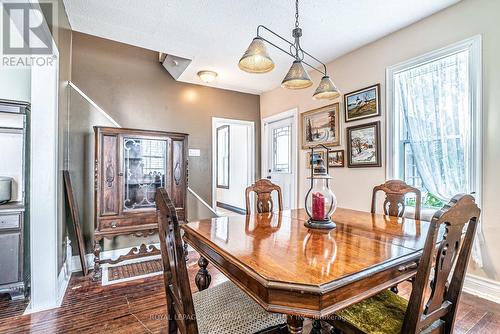 56 Elgin Street, Kawartha Lakes, ON - Indoor Photo Showing Dining Room