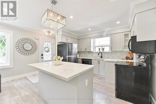 2544 St Clair Avenue E, Toronto, ON - Indoor Photo Showing Kitchen With Upgraded Kitchen
