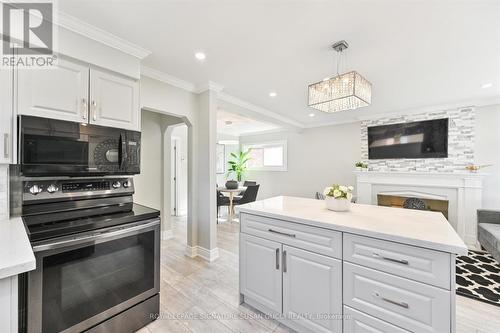 2544 St Clair Avenue E, Toronto, ON - Indoor Photo Showing Kitchen