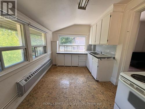 165 High Park Avenue, Toronto (High Park North), ON - Indoor Photo Showing Kitchen