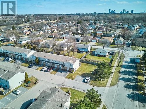 98 - 8141 Coventry Road, Niagara Falls, ON - Outdoor With View