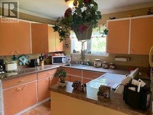 12-14 Water Street, St. Anthony, NL - Indoor Photo Showing Kitchen