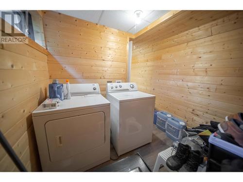 3312 Mount Royal  Drive, Cranbrook, BC - Indoor Photo Showing Laundry Room