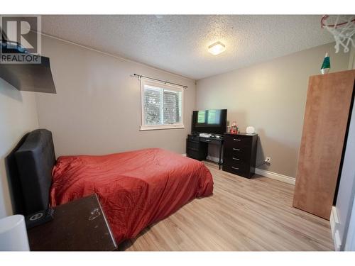 3312 Mount Royal  Drive, Cranbrook, BC - Indoor Photo Showing Bedroom