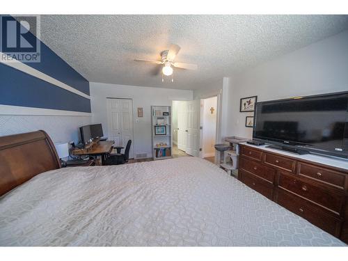 3312 Mount Royal  Drive, Cranbrook, BC - Indoor Photo Showing Bedroom