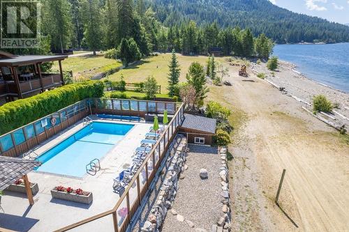 13518 Lakeshore Drive, Boswell, BC 