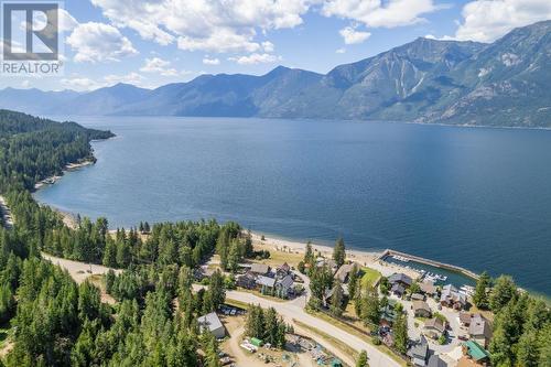 13518 Lakeshore Drive, Boswell, BC 