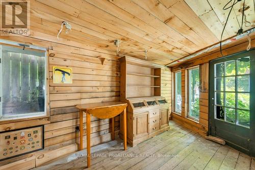 125 Dufferin Avenue, Belleville, ON - Indoor Photo Showing Other Room