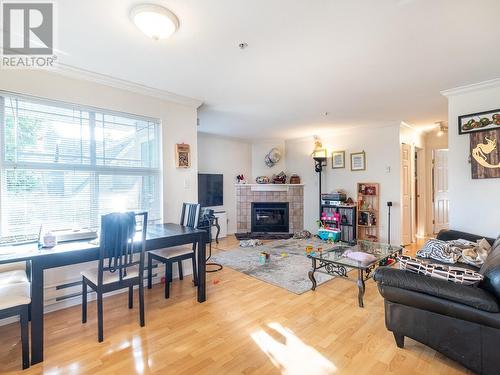 2484-2490 W 4Th Avenue, Vancouver, BC - Indoor Photo Showing Living Room With Fireplace