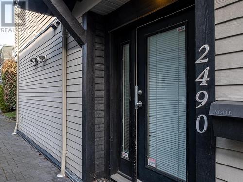 2484-2490 W 4Th Avenue, Vancouver, BC - Outdoor With Exterior