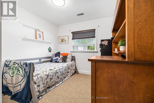 70 Simmons Street, Vaughan (Elder Mills), ON - Indoor Photo Showing Bedroom