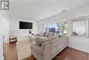 70 Simmons Street, Vaughan (Elder Mills), ON  - Indoor Photo Showing Living Room 