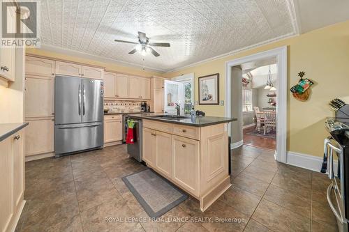 41 King Street, Prince Edward County (Picton), ON - Indoor Photo Showing Kitchen