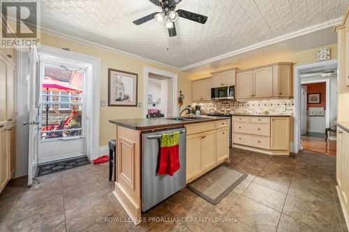 41 King Street, Prince Edward County (Picton), ON - Indoor Photo Showing Kitchen