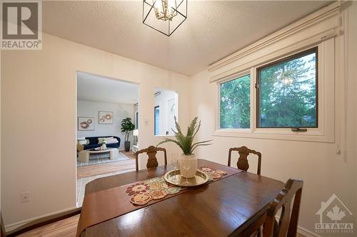 2144 Monson Crescent, Ottawa, ON - Indoor Photo Showing Dining Room