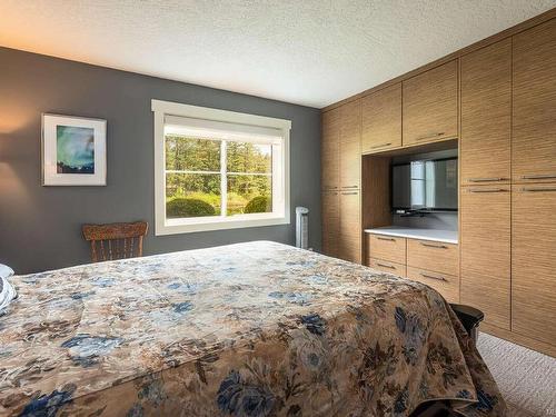 108-4969 Wills Rd, Nanaimo, BC - Indoor Photo Showing Bedroom