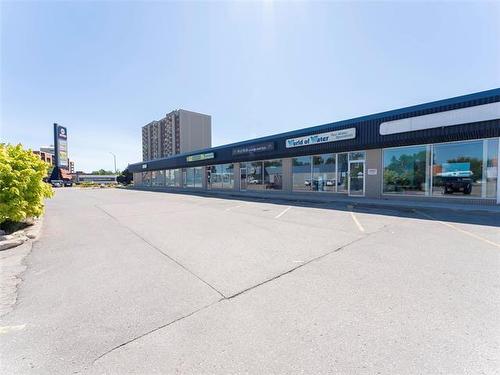 1749 Pembina Hwy, Winnipeg, MB 