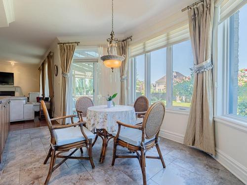 Coin-repas - 3920 Rue De Lisbonne, Brossard, QC - Indoor Photo Showing Dining Room